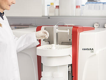 contrAA800 laboratory